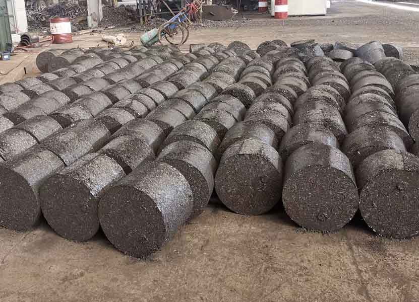 俄罗斯1000吨卧式集中螺旋料斗钢屑压饼机方案-智能高效高产！