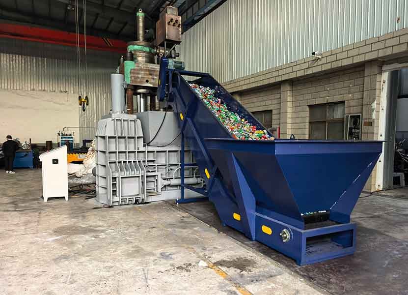 哥伦比亚客户三方向高速打包机，产能飙升90包/小时，智能高效驱动循环经济新未来！