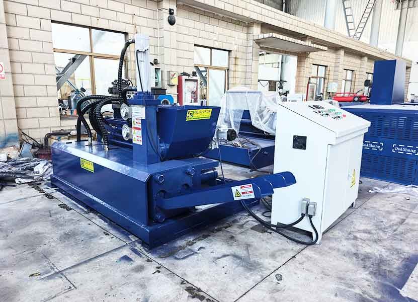 土耳其金属回收企业的选择：双出饼液压压饼机如何重塑生产效率与环保标准！